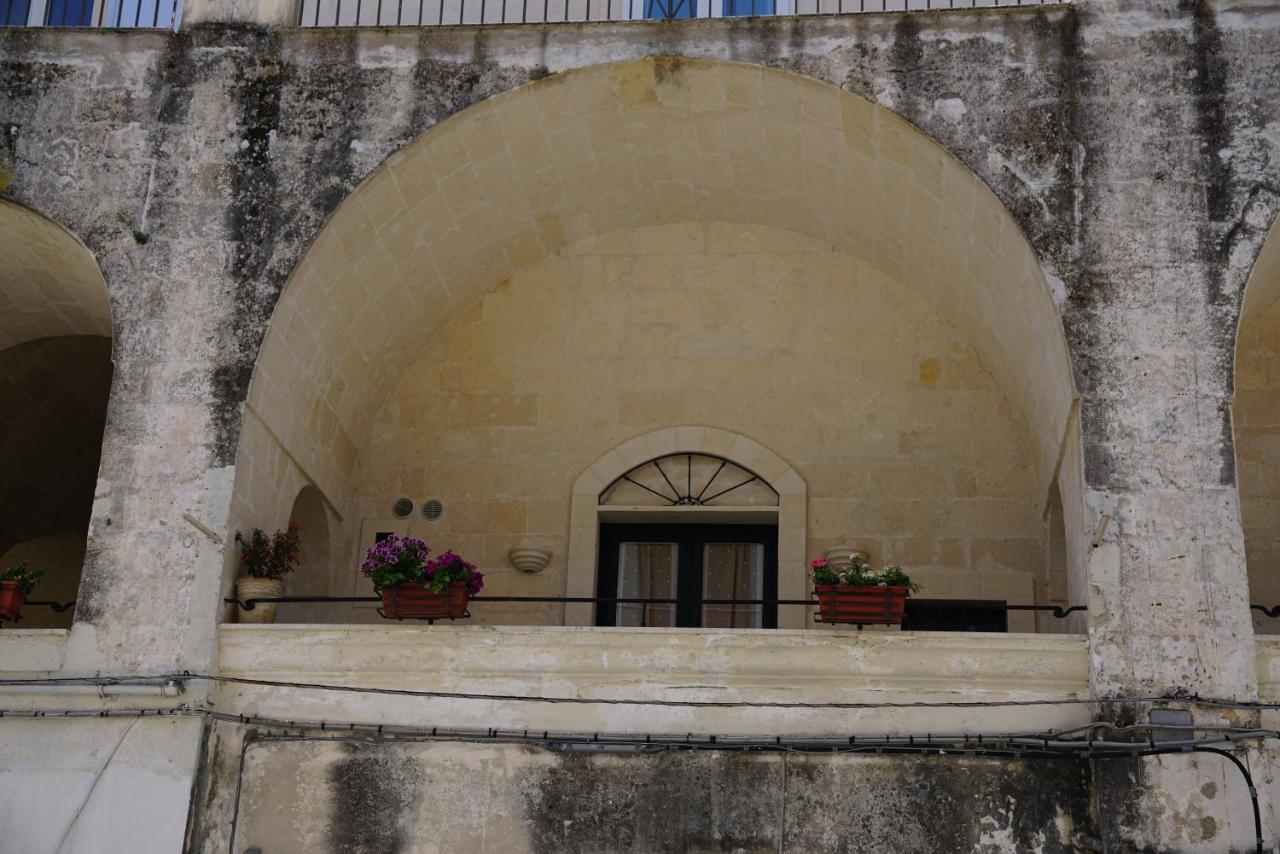Ui Momm Hotell Matera Exteriör bild